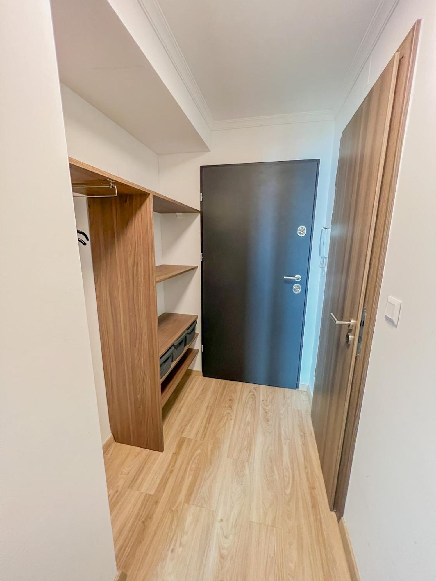 Sky View Apartment