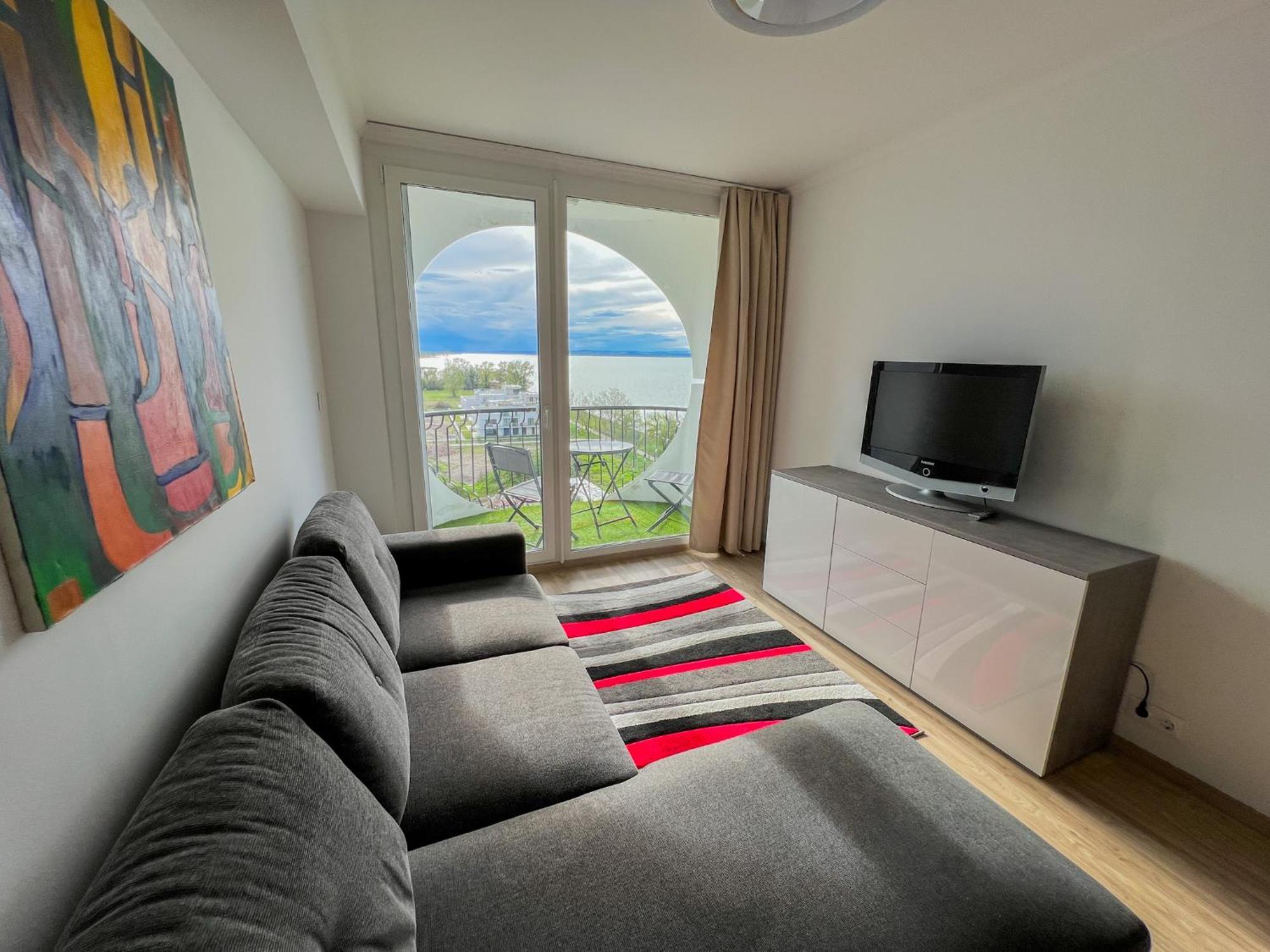 Apartment Sky View